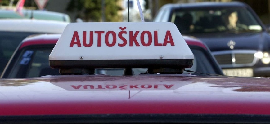 Nová autoškola od štátu: Vodičské preukazy len pre vybraných motoristov, urobili podstatný krok