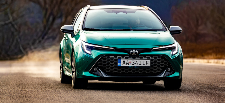 Test Toyota Corolla 2.0 hybrid TS: čo ešte o sebe prezradí?