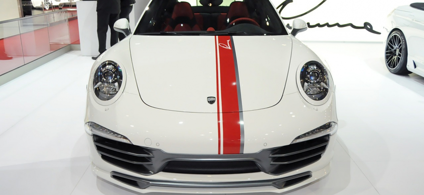 Ženevské modifikácie Porsche 911 Carrera: Lumma Design a SpeedArt