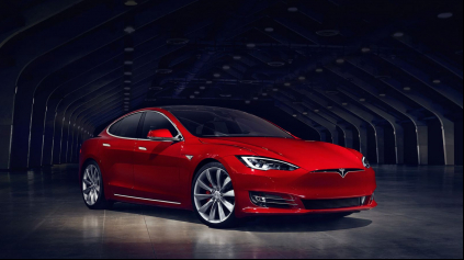 Tesla Model S má novú tvár, LED svetlá a HEPA filtráciu vzduchu