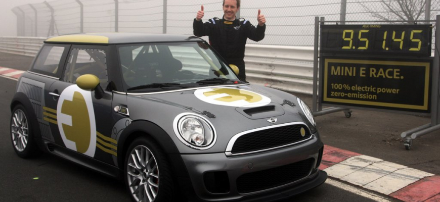 Mini E pokorilo Zelené peklo Nürburgring