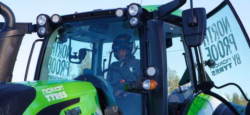 Juha Kankkunen je najrýchlejším jazdcom na traktore