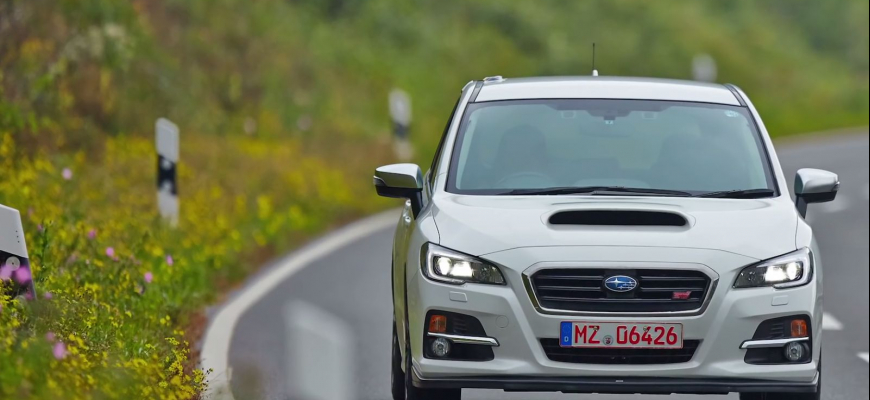 Subaru prinesie športové kombi Levorg STI