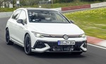 Nový Volkswagen Golf GTI Edition 50 je najrýchlejšie produkčné VW na Nürburgringu!