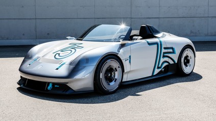 PORSCHE ROZVINULO MYŠLIENKU NÁSTUPCU 356, PREDSTAVILO KONCEPT VISION 357 SPEEDSTER