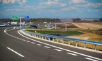 R4 smerom z Maďarska do Košíc je uzavretá. Dokončujú obchvat Košíc