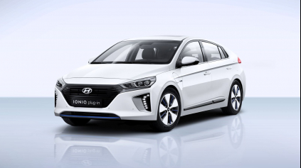 Hyundai IONIQ Plug-In Hybrid je viac než len konkurent Priusu