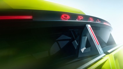 NOVÝ KONCEPT OPEL GSE SA VZHLIADOL V SÚŤAŽNEJ MANTE 400, RÖHRL SA VĎAKA NEJ STAL MAJSTROM SVETA