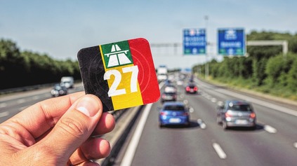 CESTNÁ ZNÁMKA V BELGICKU OD ROKU 2027: PLATIŤ SA MÁ AJ MIMO DIAĽNIC, ROČNE VYJDE AŽ NA 125 EUR