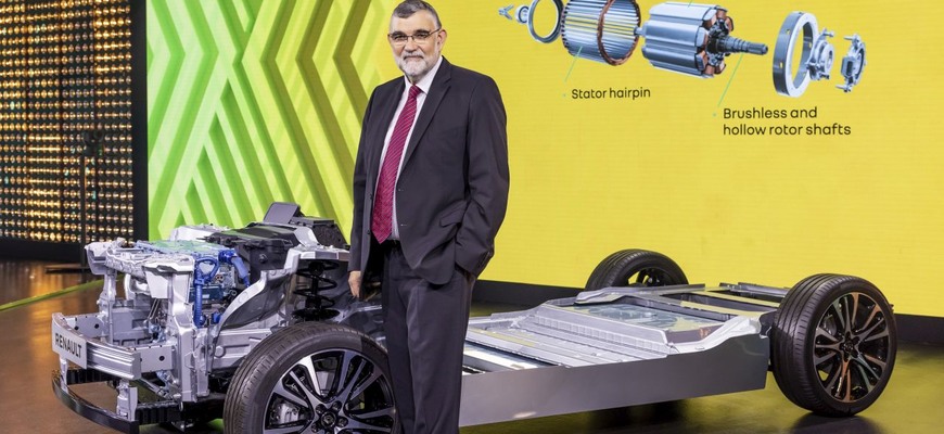 Šéf vývoja Renaultu varuje pred rýchlym nástupom elektromobilov. Jeho argumenty sú logické