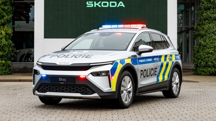 POLÍCIA ČR TESTUJE ELEKTROMOBIL V OSTREJ SLUŽBE