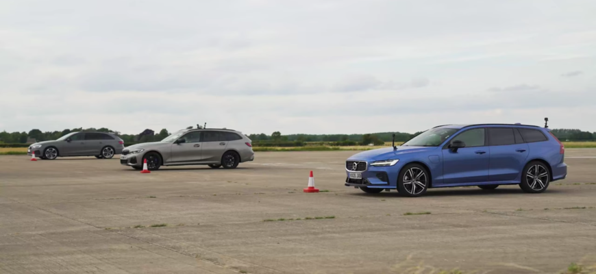 Drag race Audi S4 proti BMW M340i a Volvo V60 T8