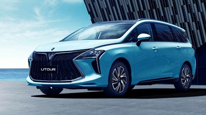 SEGMENT MINIVANOV ŽIJE. LUXUSNÝ DONGFENG U-TOUR VÁM LACNO POSKYTNE AŽ SEDEMMIESTNY INTERIÉR