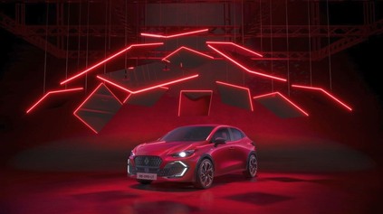 NOVÝ RENAULT CLIO UŽ MÁ SLOVENSKÝ CENNÍK. ZÁKLAD STOJÍ MENEJ NEŽ 18 TISÍC EUR!