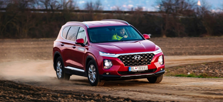 Test Hyundai Santa Fe Smart 2.0 CRDi: Rodinný bodyguard