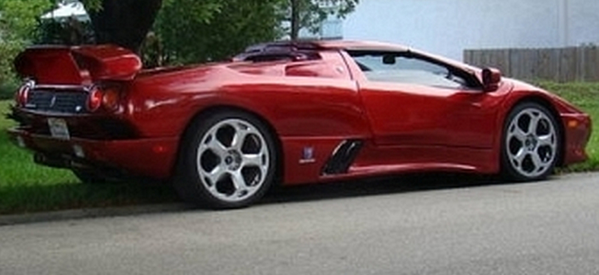 Lambo Diablo replika za ktorú sa majiteľ nemusí hanbiť