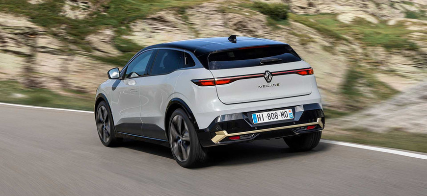 Renault ohlasuje európsky koniec so spaľovacími motormi a opäť upozorňuje na nové SUV