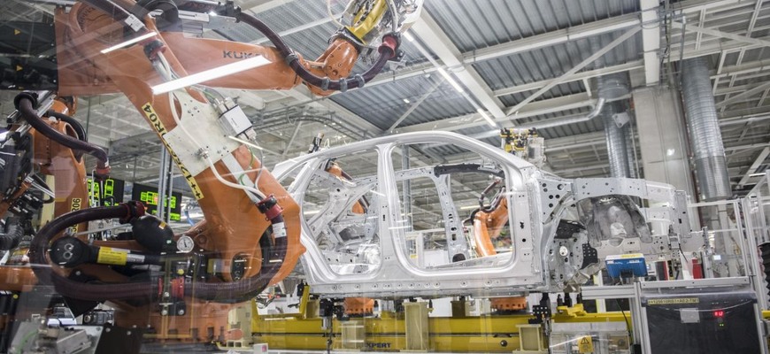 Koľko sme vlani vyrobili áut na Slovensku? A podarilo sa automobilkám prekonať rok 2024?