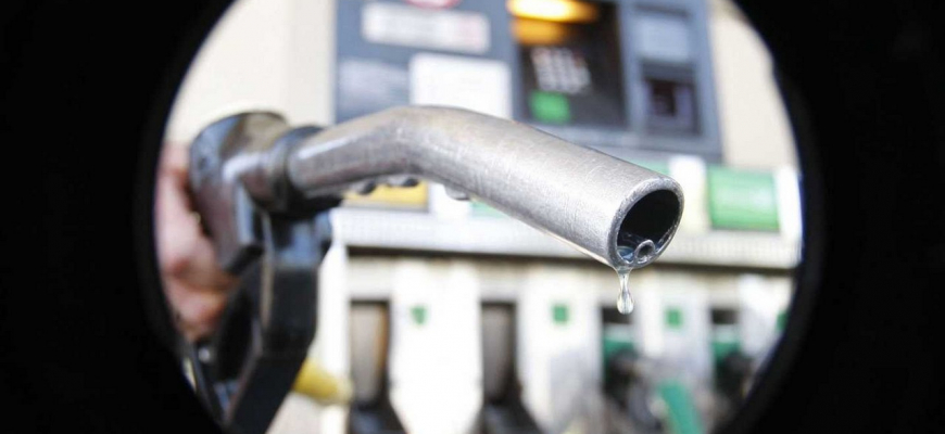 Rekordné ceny benzínov a nafty v tomto roku nehrozia. Prečo?