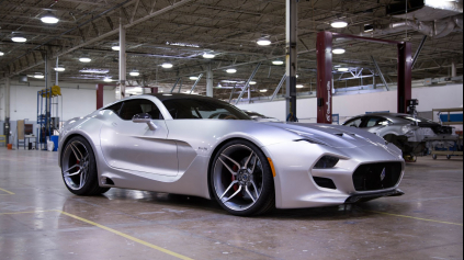 Fisker postavil superšport. Dostal motor V10 s výkonom 755 koní