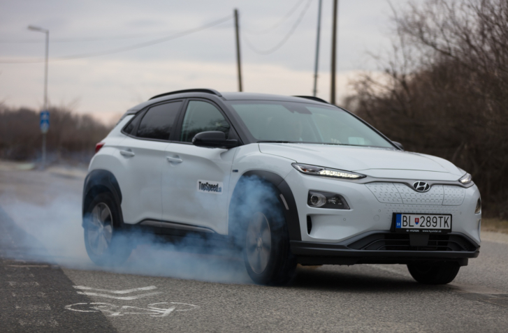 TEST HYUNDAI KONA ELECTRIC: BUDÚCNOSŤ JE TU