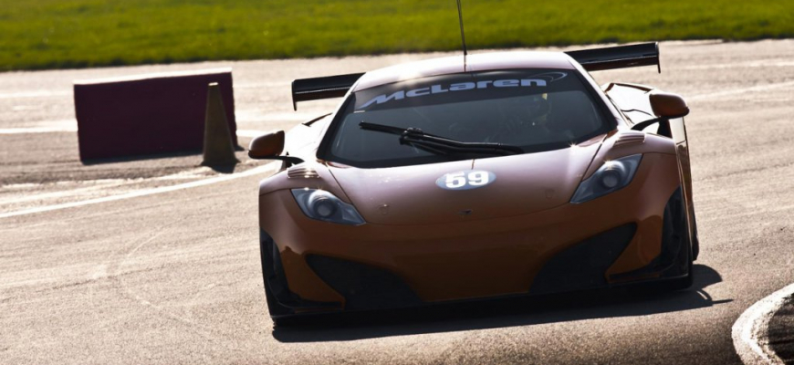 McLaren už testuje MP4-12C GT3 na Silverstone