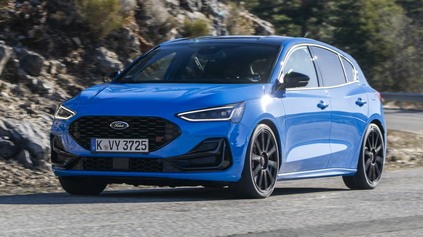 NOVÝ FORD FOCUS ST EDITION. OKRUHOVÁ HRAČKA VÁM DOVOLÍ MENIŤ NASTAVENIE PODVOZKA