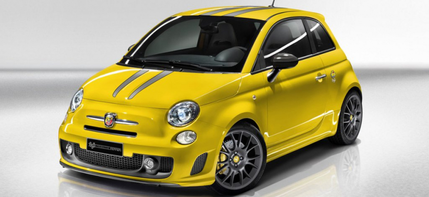 Abarth 695 Tributo Ferrari je exkluzívny Fiat Abarth 500