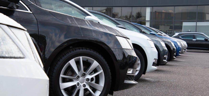 Trh s jazdenkami kvitne. AAA Auto v marci 2025 prvýkrát predalo viac než 10 tisíc áut