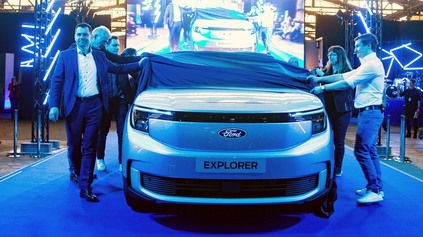 Trh s elektromobilmi sa v tomto roku prepadne o tretinu. Stratégiu mení už i európsky Ford