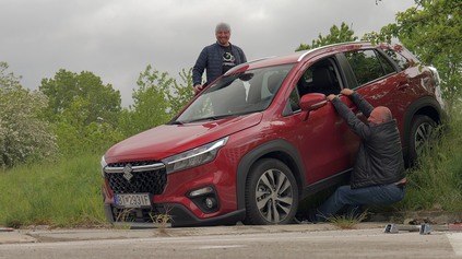 TEST SUZUKI S-CROSS - MÔŽE BYŤ HYBRID ĽUDOVÉ AUTO?