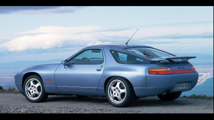 Porsche 928 oslavuje 40. narodeniny