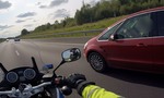 Používate mobil za volantom? Pozor, vidia vás!