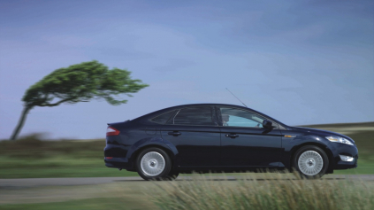 FORD MONDEO ECONETIC DAL NA NÁDRŽ AŽ 2161 KM!