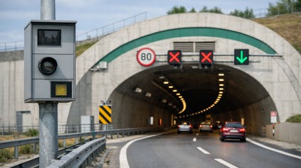 SPÚŠŤAJÚ ÚSEKOVÉ MERANIE V TUNELI. KDE RADŠEJ DAŤ NOHU Z PLYNU?