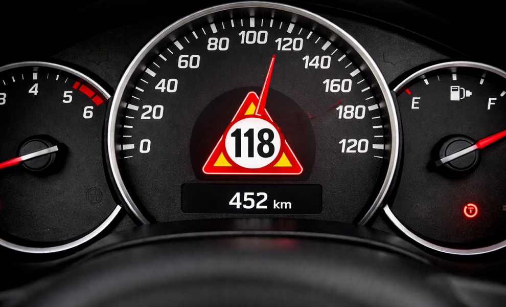 MAXIMÁLNA RÝCHLOSŤ 118 KM/H? TÁTO AUTOMOBILKA CHCE POVINNÝ OBMEDZOVAČ