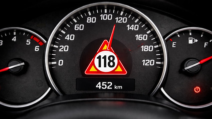 MAXIMÁLNA RÝCHLOSŤ 118 KM/H? TÁTO AUTOMOBILKA CHCE POVINNÝ OBMEDZOVAČ