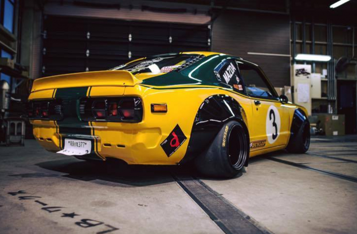 Zakladateľ Liberty Walk vlastní úžasnú Mazdu RX-3