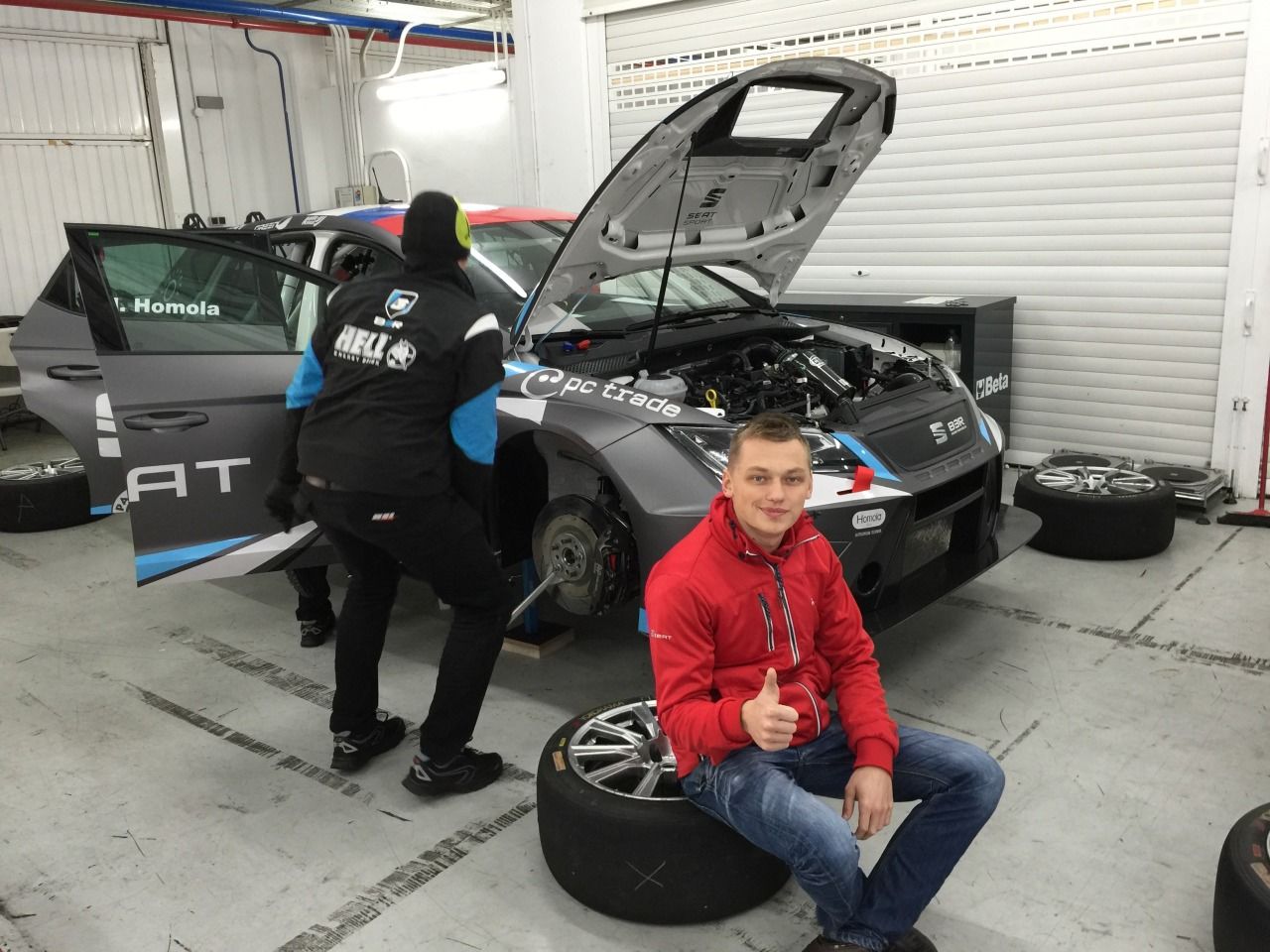 Maťo Homola testoval nový Seat Leon Cup Racer TCR