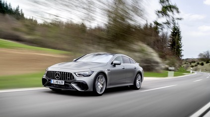 MERCEDES-AMG JEMNE UPRAVUJE OSEMVALCOVÝ LIFTBACK GT, MOTORY SA NEMENIA