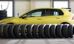 Nezabudnite prezuť: Vieme o koľko zdraželi nové pneumatiky. Hrozia výpadky v dostupnosti?
