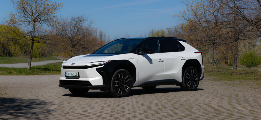 Test Toyota bZ4X: japonská predstava elektromobility