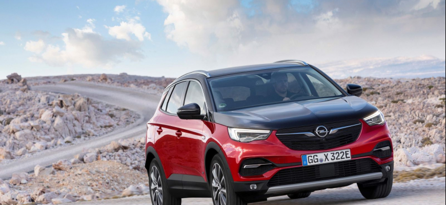 Opel Grandland X plug-in hybrid nie je prvý elektrifikovaný Opel