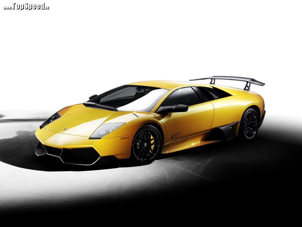 Lamborghini Murcielago LP670-4 SV zvládne šprint z 0 na 100 km/h za 3,2 s.
