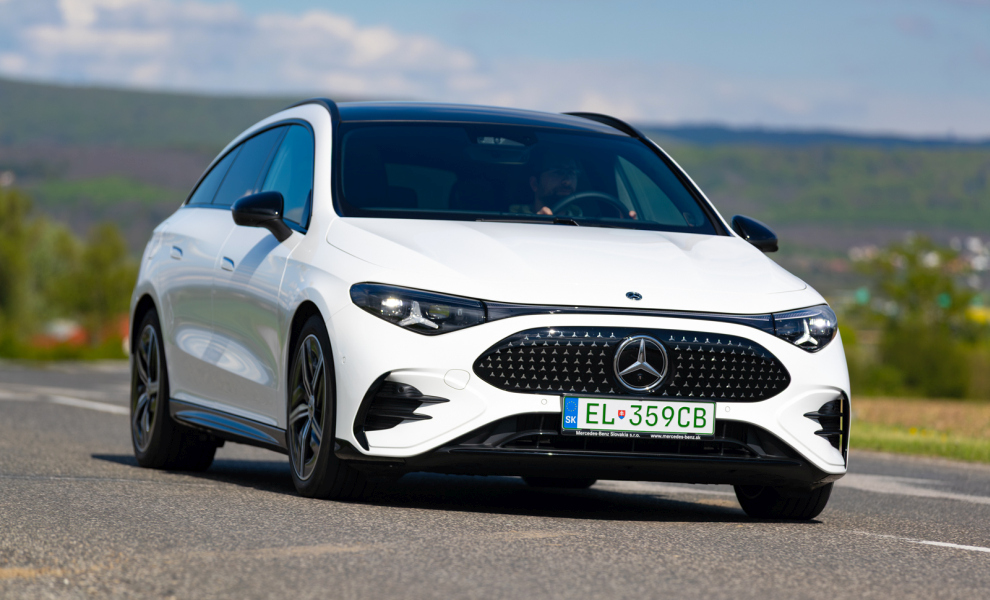 TEST MERCEDES-BENZ CLA 350 EQ: REVOLÚCIA V PODANÍ HVIEZDY?