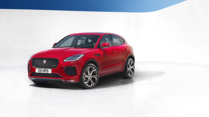 NOVÉ MALÉ SUV JAGUAR E-PACE DOSTANE LEN 4-VALCE