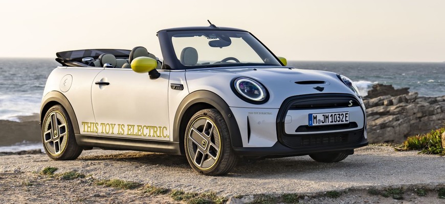 MINI Cooper SE Cabrio: jednorázový otvorený elektromobil testuje potenciálny záujem