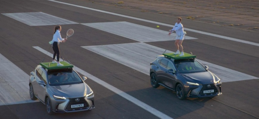 Lexus NX ako tenisový kurt? Guinnessov rekord na kolesách
