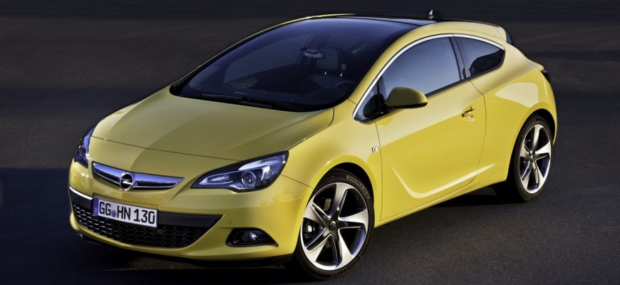 Dievčatá majú výstrihy, Opel Astra GTC panoramatické okno