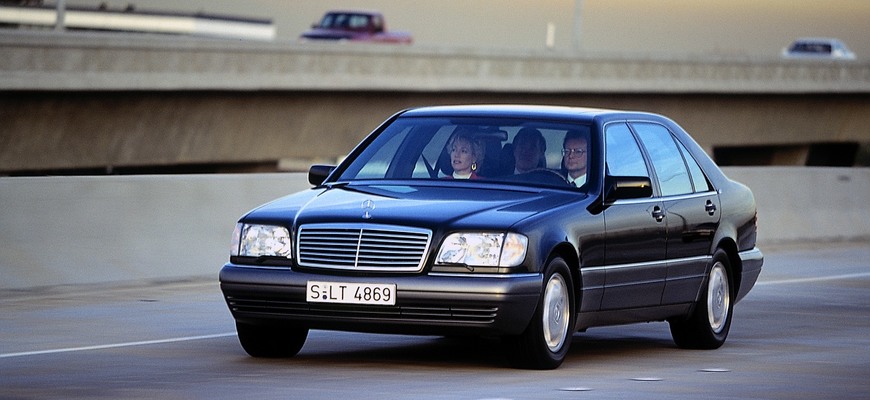 Mercedes W140, známy ako mamut oslavuje 30 rokov